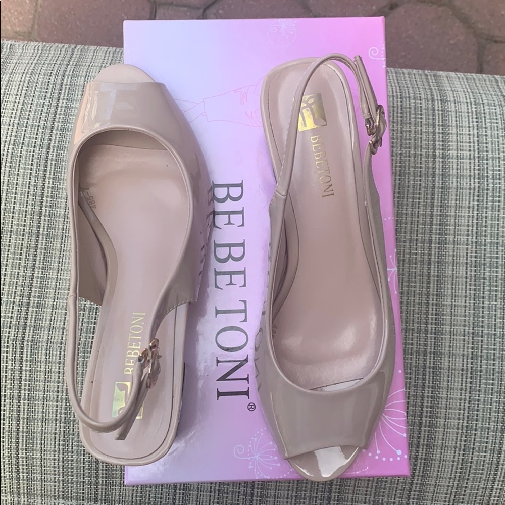 Shoes - Picture 5 of 5